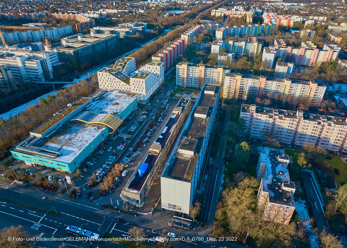 22.12.2022 - Plettzentrum - Rentenversicherung - Ständlerstraße in Neuperlach